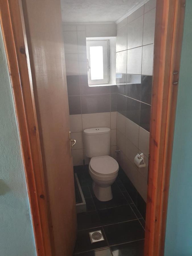 Hotel Πέτρινο Σπίτι à Lazaráta Extérieur photo