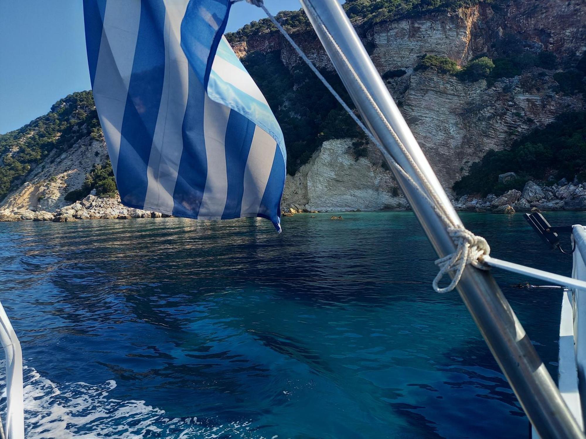 Hotel Πέτρινο Σπίτι à Lazaráta Extérieur photo